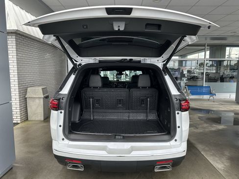 Certified 2023 Chevrolet Traverse Premier FWD image 27