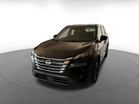 Used 2025 Nissan Rogue SV FWD image 7
