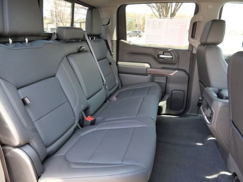 Used 2021 GMC Sierra 1500 SLT w/ SLT Premium Plus Package AWD/4WD image 32