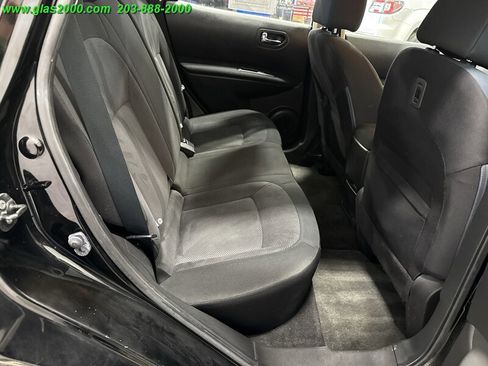 Used 2014 Nissan Rogue S w/ Convenience Package image 10