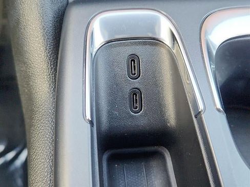 Used 2025 Chevrolet Equinox EV LT FWD image 21