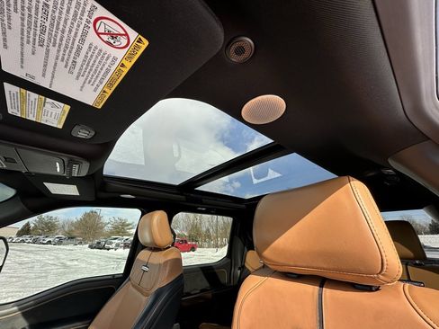 Used 2024 Ford F350 Platinum image 3