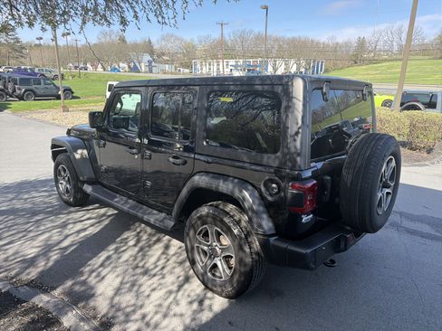 Used 2023 Jeep Wrangler Unlimited Sport AWD/4WD image 6