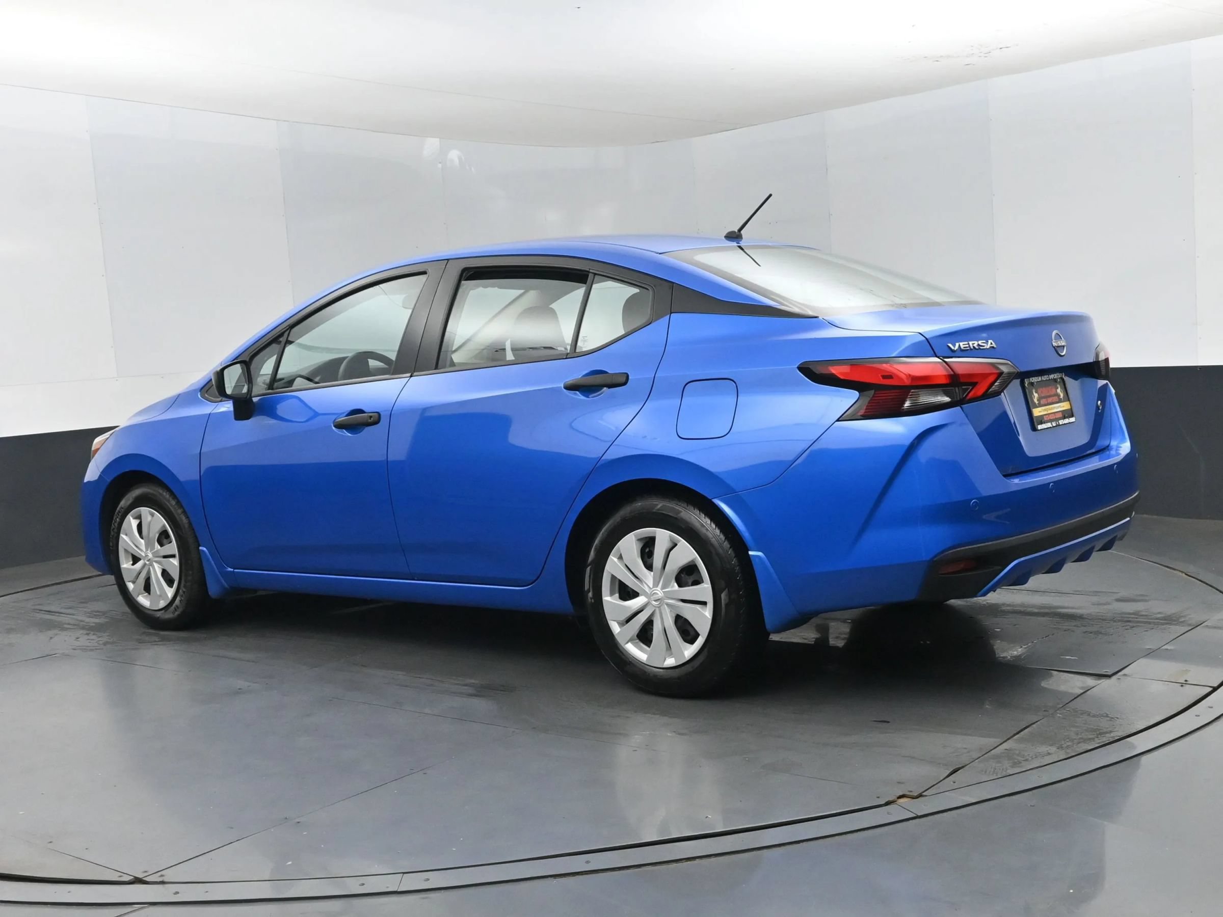 Used 2024 Nissan Versa S w/ Trunk Package FWD image 7