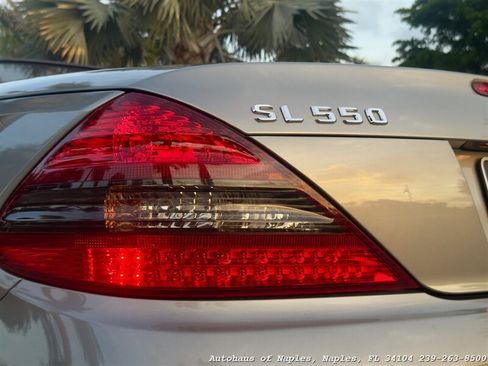 Used 2009 Mercedes-Benz SL 550 image 2