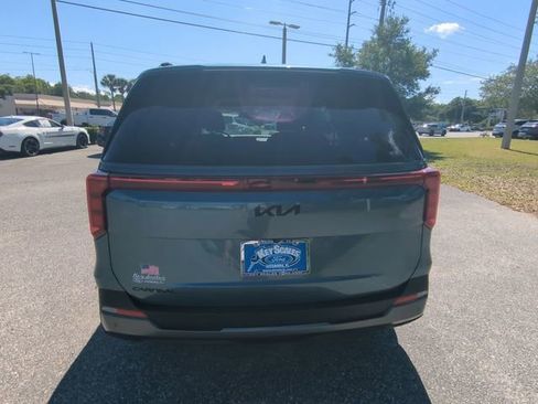 Used 2026 Kia Carnival SX w/ SX Dark Edition Package FWD image 6
