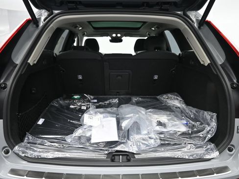 New 2026 Volvo XC60 T8 Plus w/ Protection Package Premier AWD/4WD image 26
