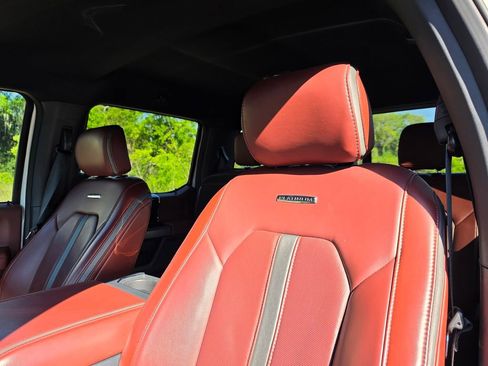 Used 2022 Ford F250 Platinum image 7