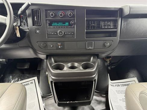 Used 2020 Chevrolet Express 3500 RWD image 14