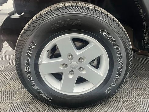 Used 2017 Jeep Wrangler Unlimited Sport w/ Quick Order Package 23S image 11