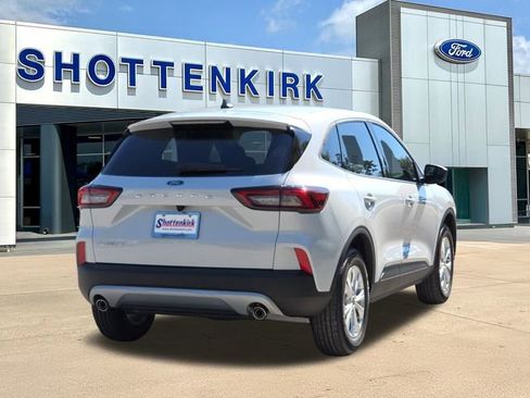 New 2026 Ford Escape Active FWD image 8