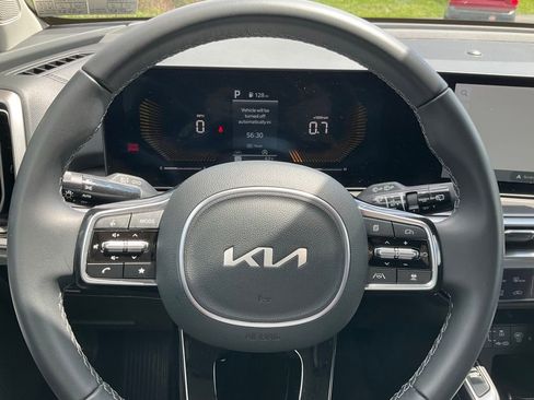 Used 2025 Kia Sorento S AWD/4WD image 27