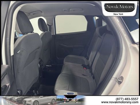 Used 2022 Ford Escape SE w/ Convenience Package image 9