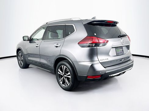 Used 2019 Nissan Rogue SV w/ Premium Package FWD image 5