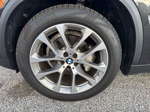 Used 2022 BMW X5 sDrive40i w/ Parking Assistance Package image 10