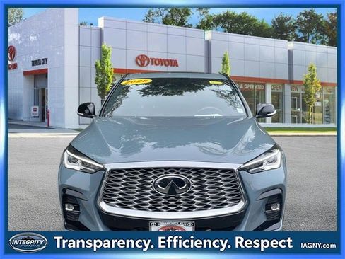 Used 2025 INFINITI QX55 Luxe w/ Cargo Package image 2