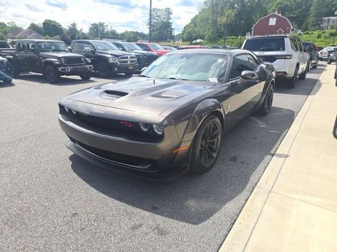 Used 2021 Dodge Challenger R/T Scat Pack RWD image 3