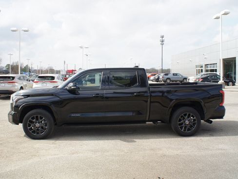Used 2024 Toyota Tundra Platinum image 13