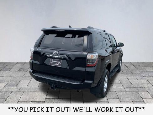 Used 2024 Toyota 4Runner SR5 AWD/4WD image 7
