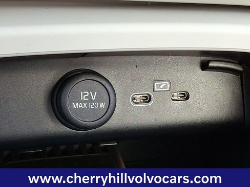 New 2026 Volvo XC40 B5 Plus w/ Protection Package Premier image 17