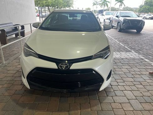 Used 2019 Toyota Corolla LE FWD image 7