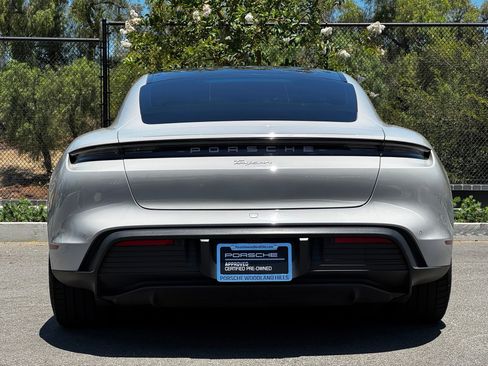 Used 2021 Porsche Taycan RWD image 8