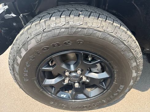 Used 2019 Jeep Wrangler Unlimited Sahara w/ Quick Order Package 24M Moab image 38