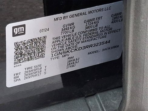 Used 2024 Chevrolet Suburban LT AWD/4WD image 27