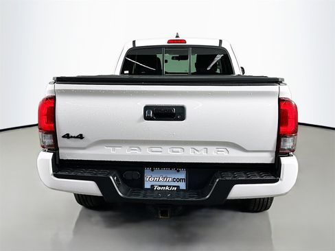 Certified 2022 Toyota Tacoma SR image 6
