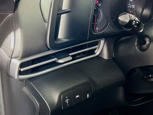 Certified 2023 Hyundai Elantra SEL w/ Preferred Accessory Package image 10