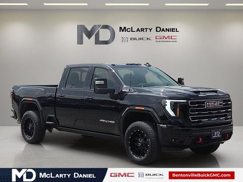 Used 2025 GMC Sierra 2500 AT4 w/ AT4 Premium Plus Package AWD/4WD image 1