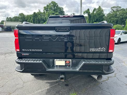 Used 2024 Chevrolet Silverado 2500 High Country w/ High Country Premium Package AWD/4WD image 7