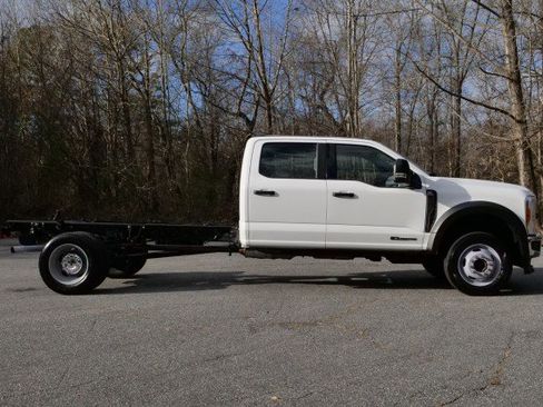 Used 2023 Ford F450 XLT w/ XLT Value Package image 45