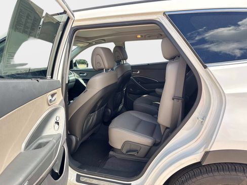 Used 2015 Hyundai Santa Fe Limited w/ Option Group 04 FWD image 12