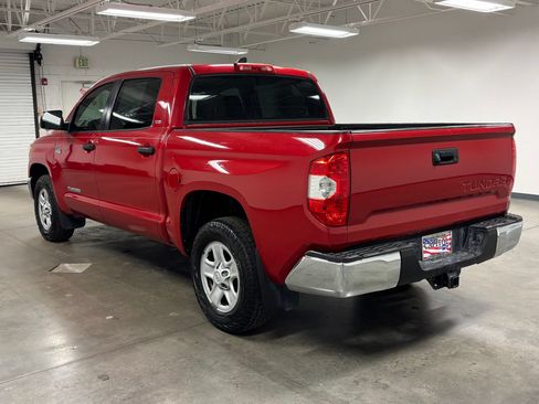 Used 2020 Toyota Tundra SR5 w/ SR5 Leather Package AWD/4WD image 2