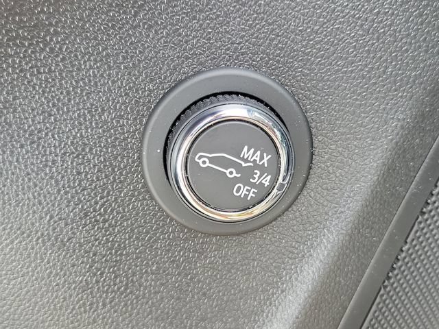 Used 2023 Buick Envision Avenir AWD/4WD image 29