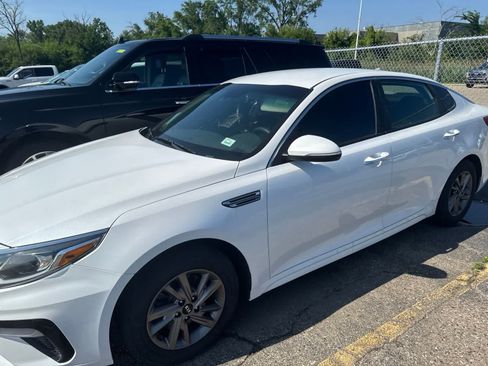 Used 2020 Kia Optima LX FWD image 19