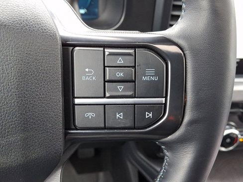 Certified 2025 Ford F450 Platinum w/ FX4 Off-Road Package image 29