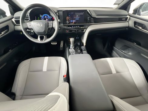 New 2026 Toyota Camry SE FWD image 29