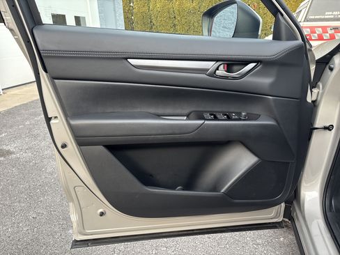 Used 2025 MAZDA CX-5 AWD 2.5 S w/ Preferred Package image 16