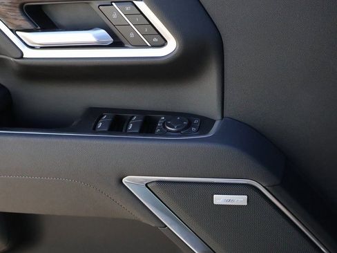 New 2026 GMC Sierra 2500 SLT w/ SLT Convenience Package image 47