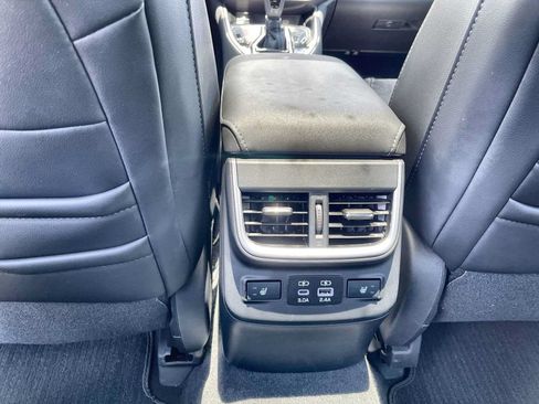 Used 2024 Subaru Legacy Limited AWD/4WD image 21