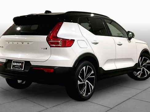 Used 2021 Volvo XC40 T5 R-Design w/ Advanced Package AWD/4WD image 12