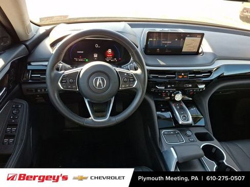 Used 2023 Acura MDX SH-AWD w/ Technology Package image 15