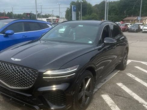 Used 2023 Genesis GV70 2.5T w/ Sport Prestige Package AWD/4WD image 3