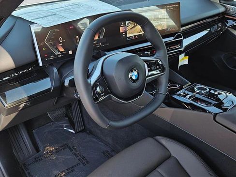 New 2026 BMW 530i 530i w/ Executive Package image 3