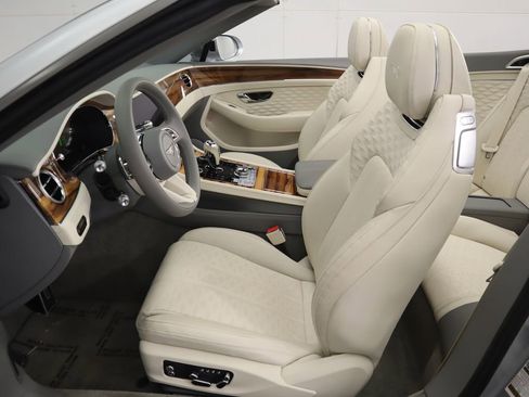 Used 2025 Bentley Continental GT Speed image 27