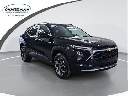 Used 2025 Chevrolet Trax LT w/ Driver Confidence Package