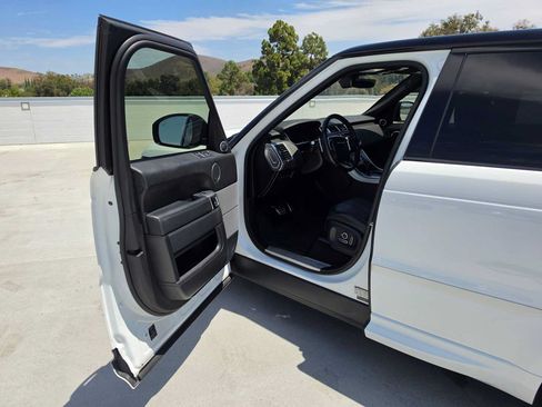 Used 2017 Land Rover Range Rover Sport Autobiography AWD/4WD image 26