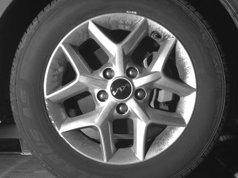 Used 2025 Kia Soul LX w/ LX Technology Package FWD image 16